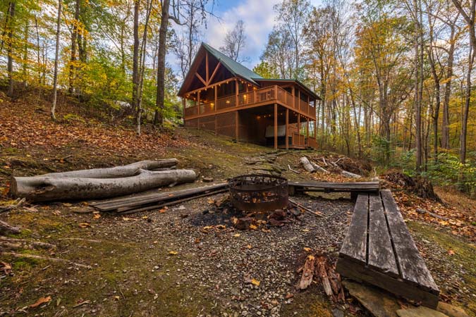 All wood interior design at Cardinal Cabin