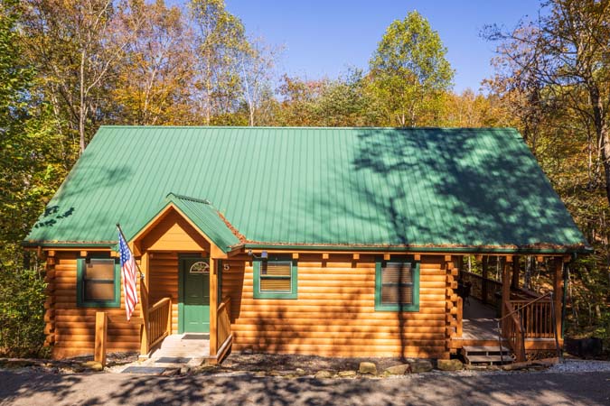 Interior view of Cardinal Cabin great room