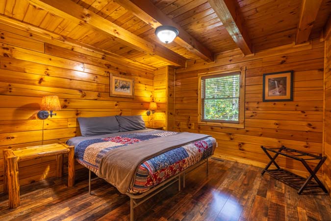 Kitchen and dining layout at Cardinal Cabin