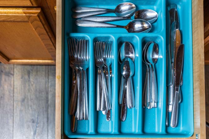 Full bathroom at Chickadee Cabin
