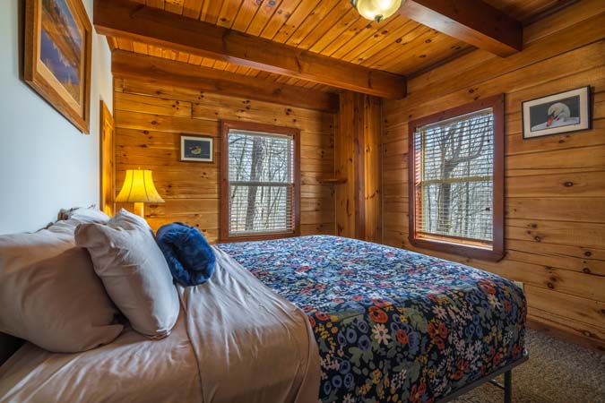 Washer and dryer at Chickadee Cabin