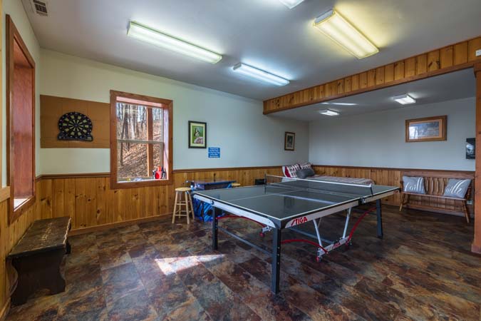 Outdoor cooking space at Chickadee Cabin