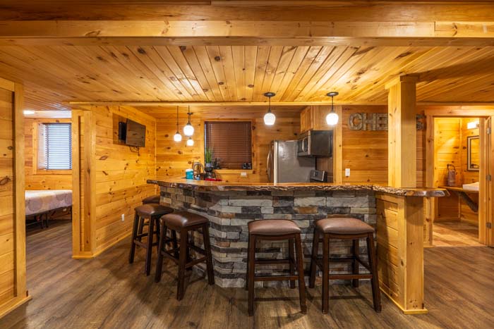 High Point Lodge Hocking Hills group lodging