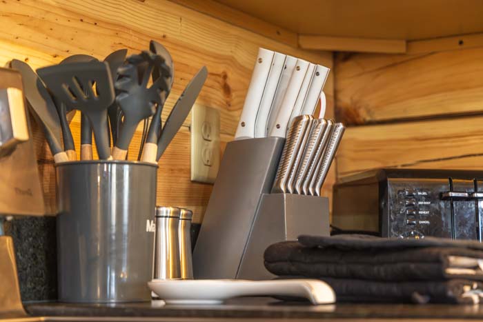 Utensil crock and knife block on the counter