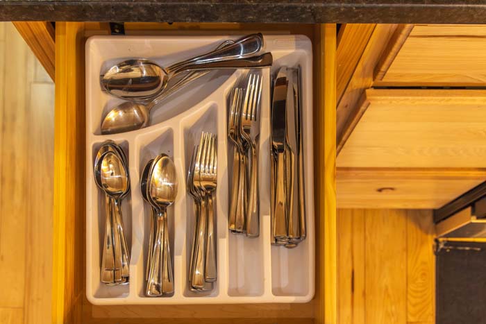Silverware drawer with flatware