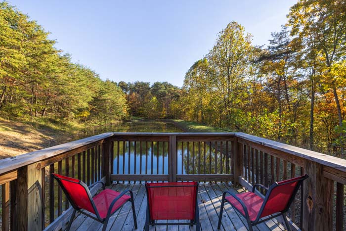 Large vacation rental with spacious exterior and natural surroundings