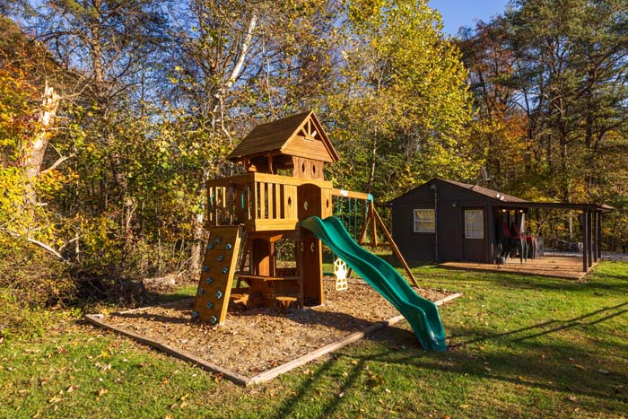 Private pool house with saltwater swimming pool and deck access