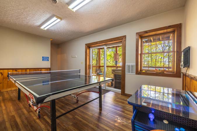 Peaceful forest surroundings at Mockingbird Cabin