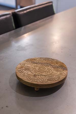 Living room with large smart TV at Onyx Outpost