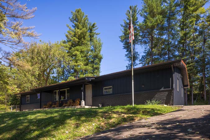 Onyx Outpost exterior showing contemporary design in Hocking Hills Ohio