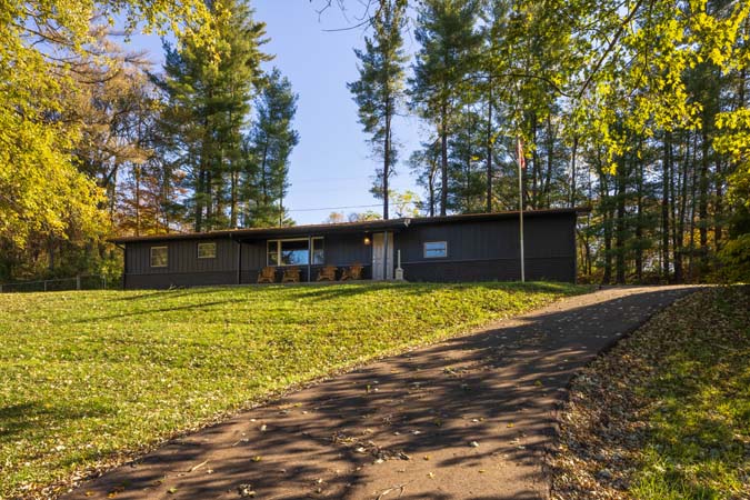 Group friendly cabin at Onyx Outpost