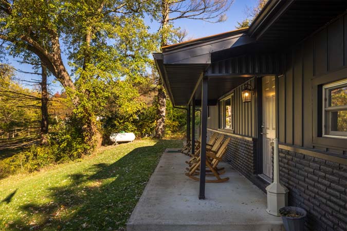 Quiet evening setting at Onyx Outpost