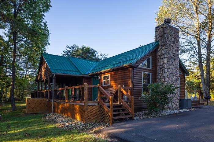 Secluded cabin nestled in wooded setting