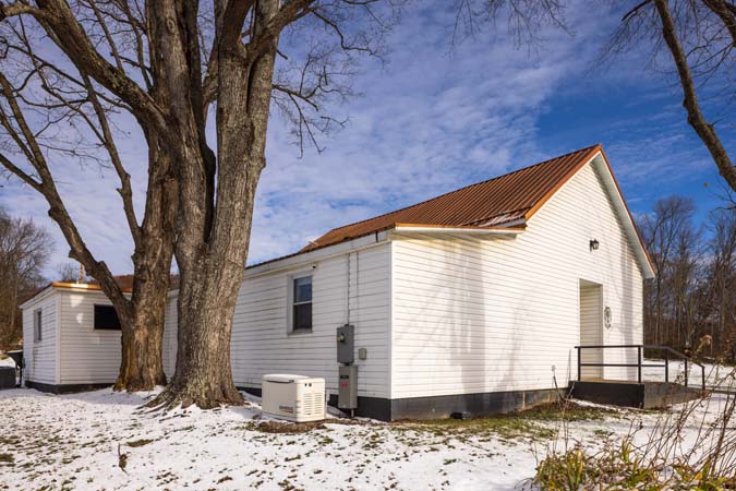 Trendy countryside retreat at The Grange in Hocking Hills Ohio