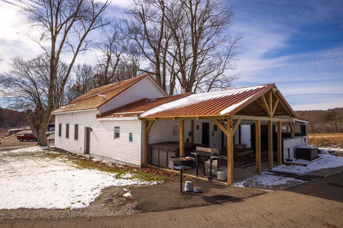 Spacious yard surrounding The Grange