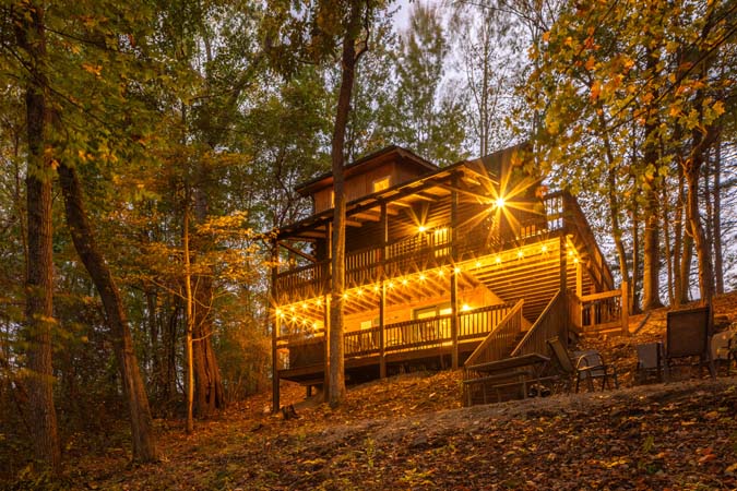 Secluded Bent Tree Cabin tucked into forest setting in Hocking Hills Ohio