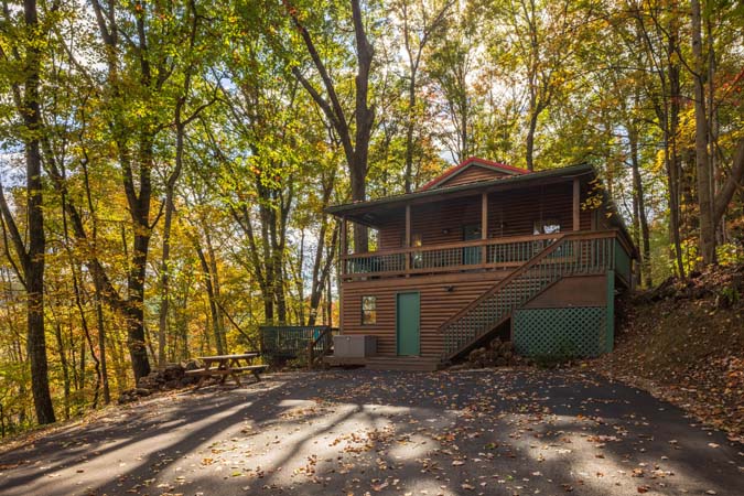 Big Oak Cabin private wooded setting on twelve acres in Hocking Hills Ohio