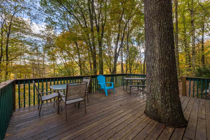 Additional sleeping area at Big Oak Cabin in Hocking Hills Ohio