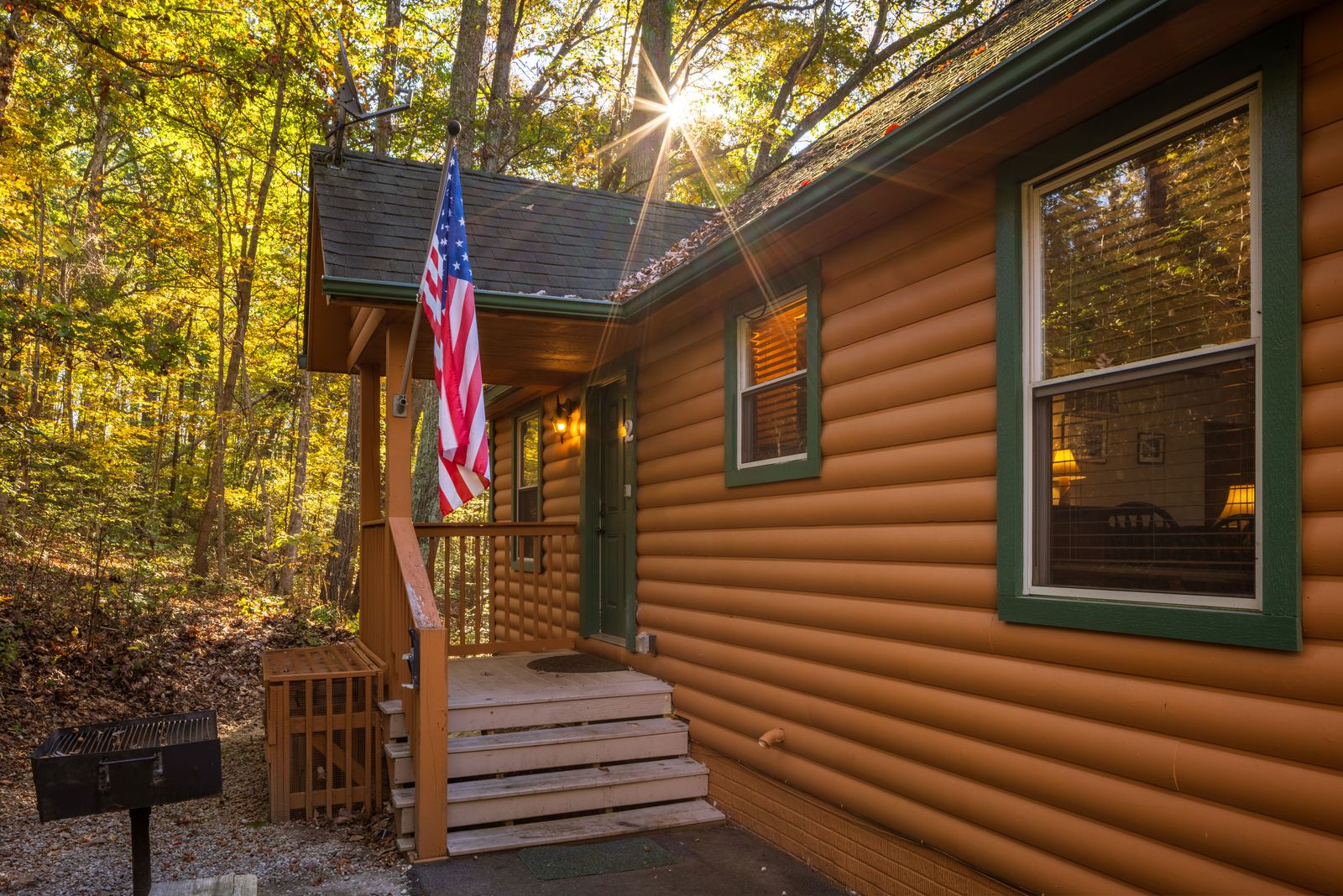 Bluebird Cabin in Hocking Hills Ohio, photo 4 of 57