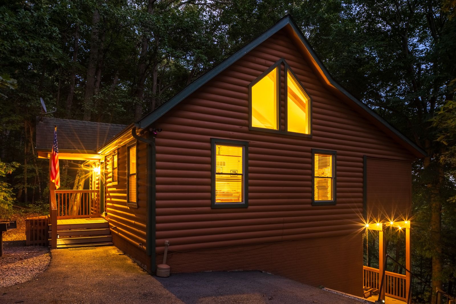 Bluebird Cabin in Hocking Hills Ohio, photo 53 of 57