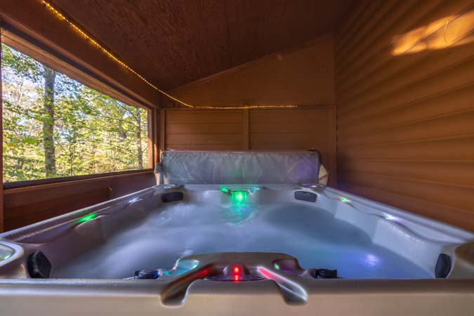 Second full bath at Bluebird Cabin