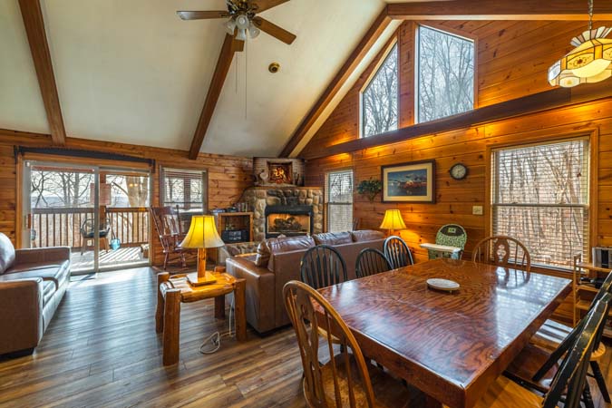 Deck seating for wildlife viewing at Bluebird Cabin
