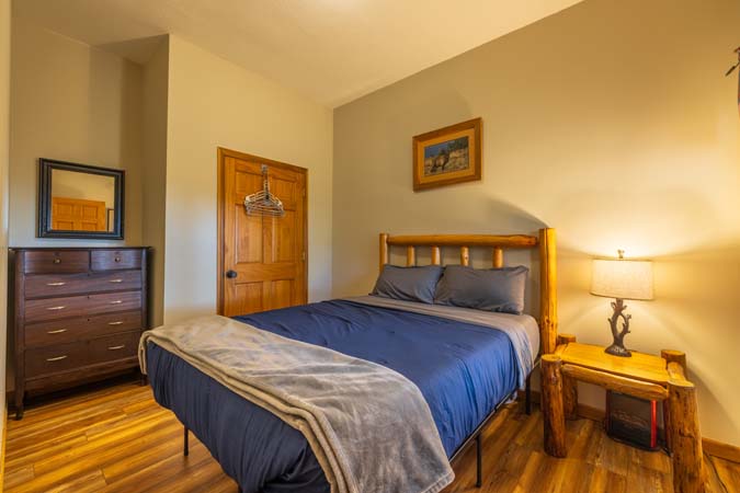 Wildlife viewing near Bluebird Cabin