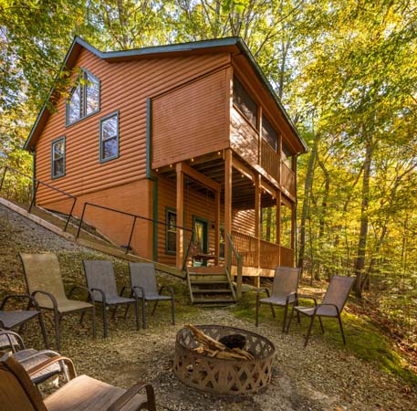 Great room TV and seating at Bluebird Cabin