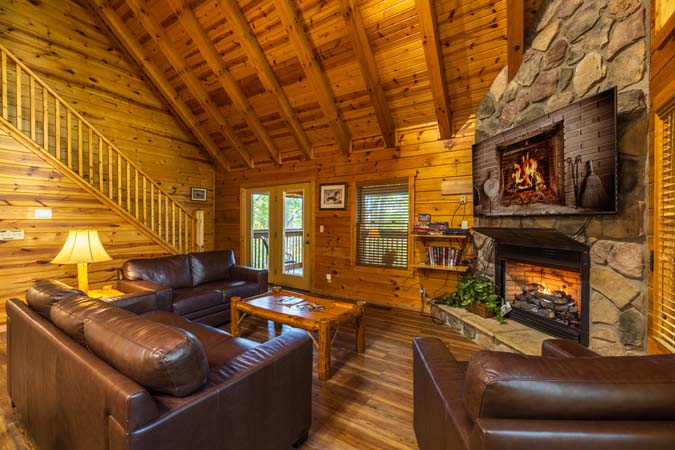 Private king bedroom at Catbird Cabin