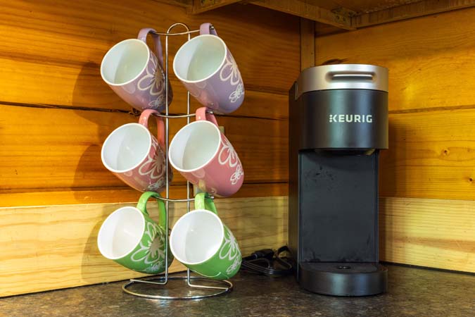 Second full bath at Catbird Cabin