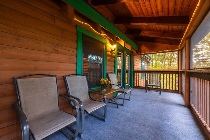 Large group cabin retreat at Catbird Cabin