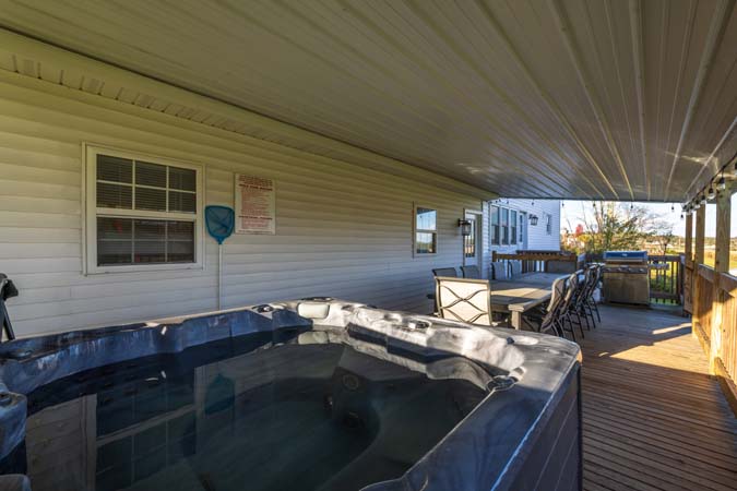 Relaxing country stay near Hocking Hills at Ruby Farmhouse